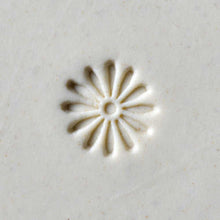 Load image into Gallery viewer, MKM SMALL STAMP - DAISY (SCS-004)