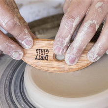 Load image into Gallery viewer, DIRTY GIRLS "V" RUMP SHAPER FOR CLAY (#4)