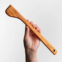 Load image into Gallery viewer, Garrity Throwing Stick