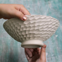 Load image into Gallery viewer, MUDTOOLS FLUTING DRAGTOOL, V SHAPE