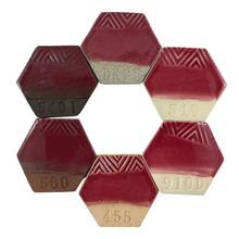 Load image into Gallery viewer, 10 KG CONE  6 RED ONION GLOSS GLAZE (DRY)
