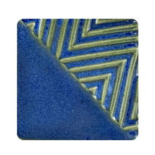 Load image into Gallery viewer, 10 KG CONE 6 TITANIC WAVE GLOSS GLAZE (DRY)
